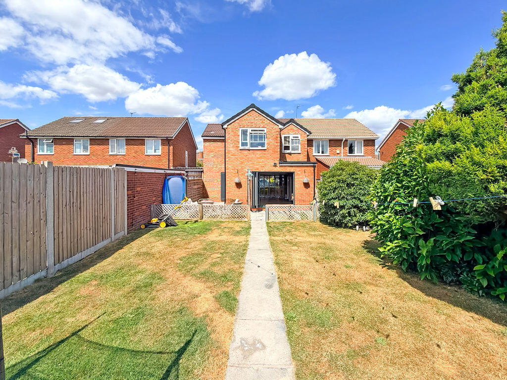 Manor Avenue, Great Wyrley photo 2
