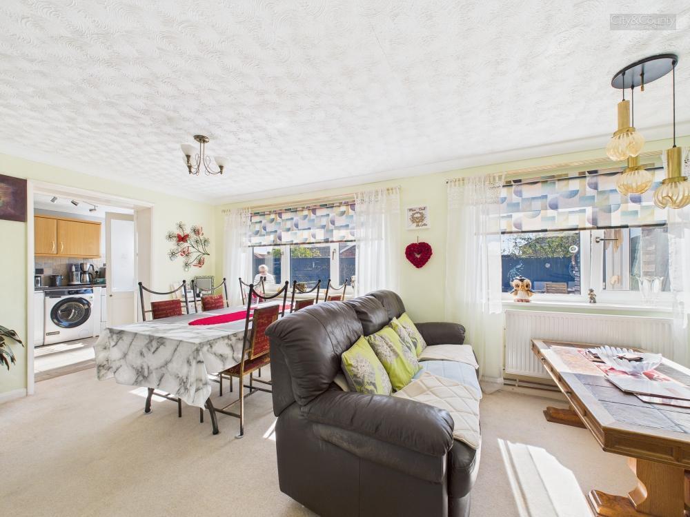 House in Spalding - More