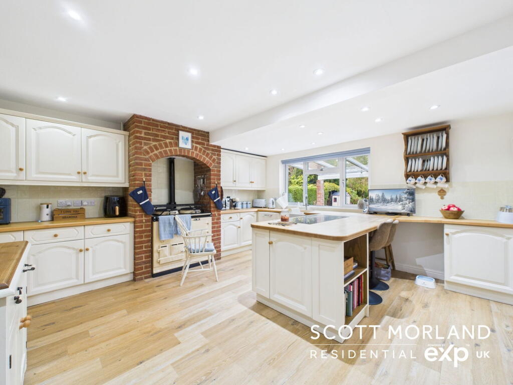 Pack Lane, Basingstoke, RG22 5HN photo 4