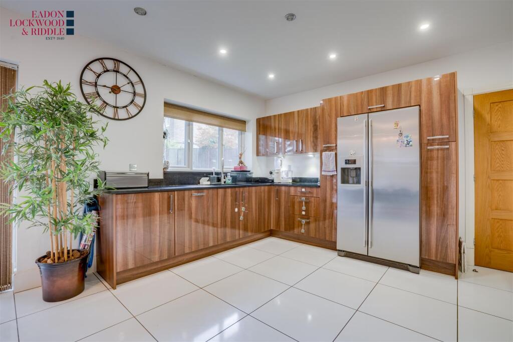 House in Sheffield - View 2