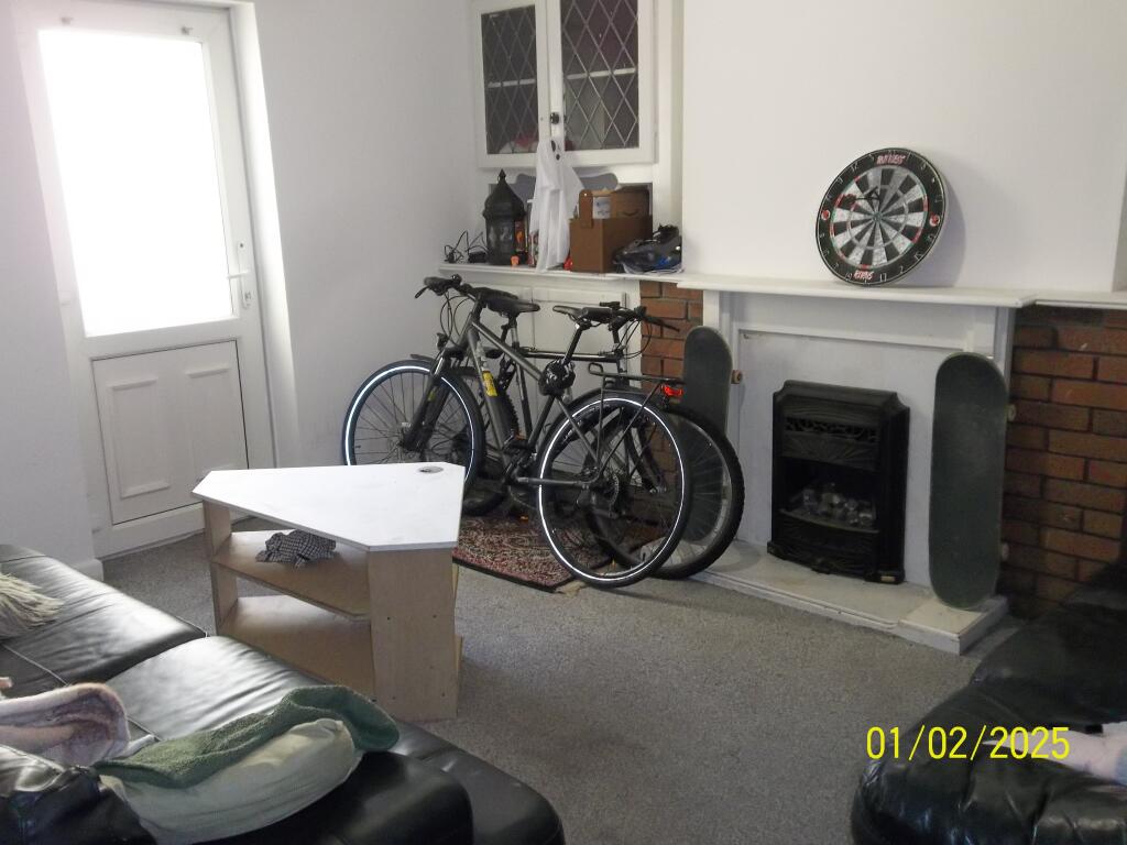 4 bedroom terraced house for rent