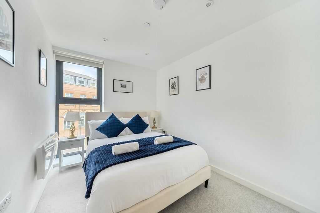 Apartment in London, Royal Borough of Greenwich - More