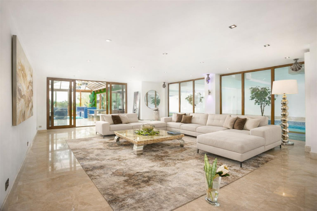 House in Leeds, Scarcroft - View 4