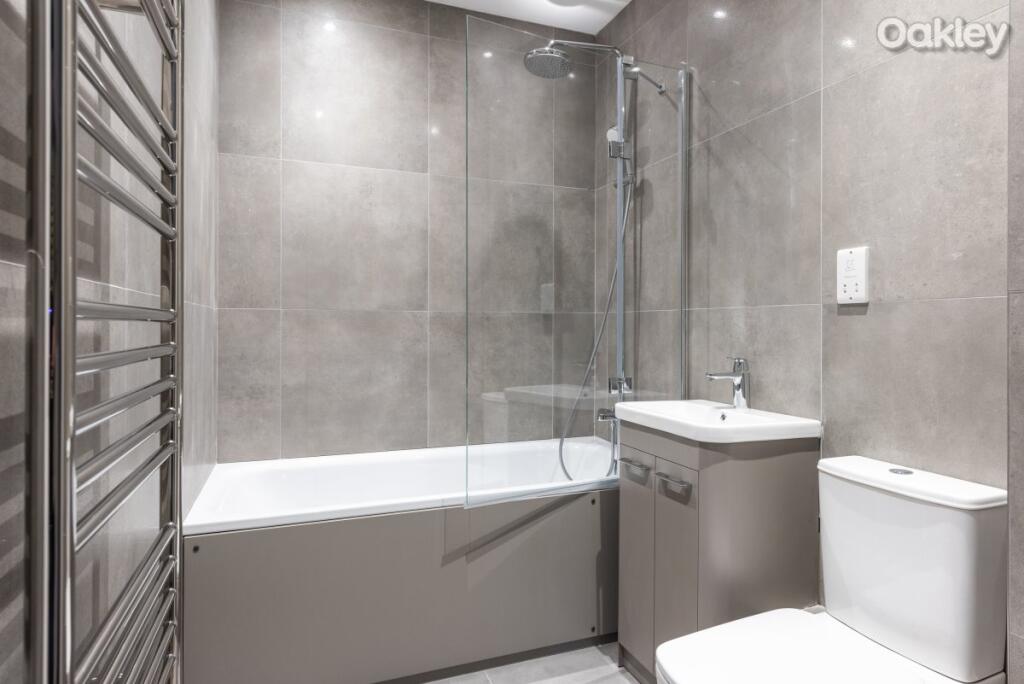 Apartment in Brighton & Hove, Hove - View 5