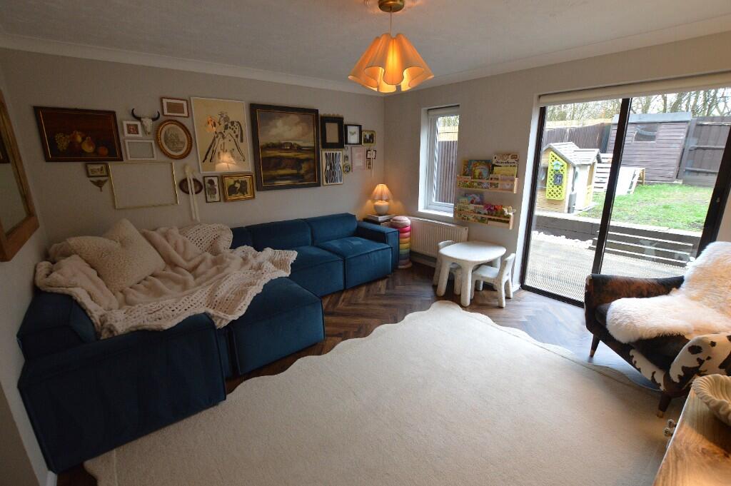 Burridge Close, Marston Moretaine photo 4