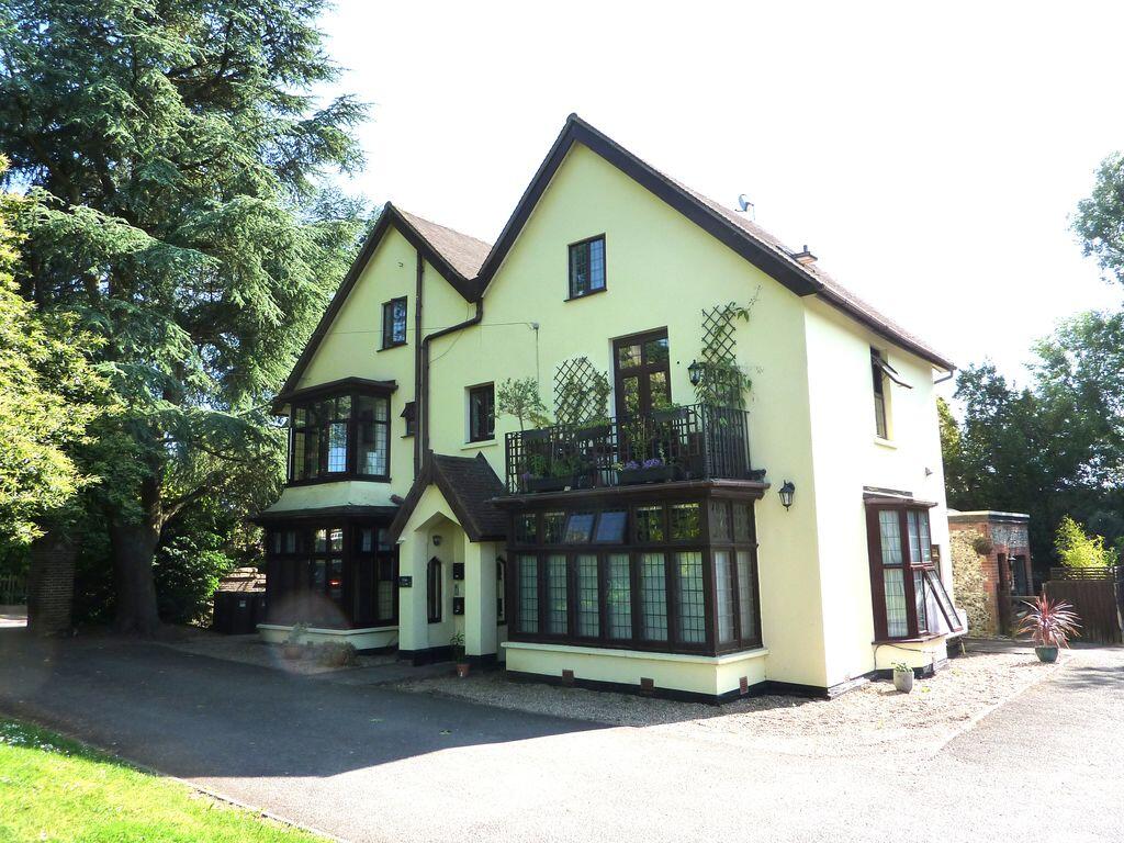 Main image of property: Hillbury Road, Warlingham