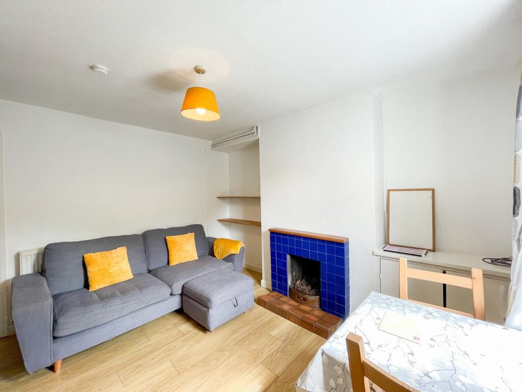 Main image of property: Vron Square, Bangor, Gwynedd, LL57