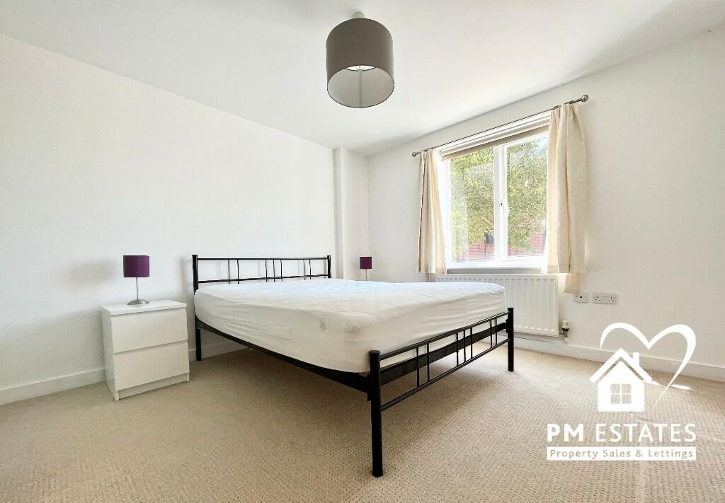 Apartment in Chelmsford - View 5