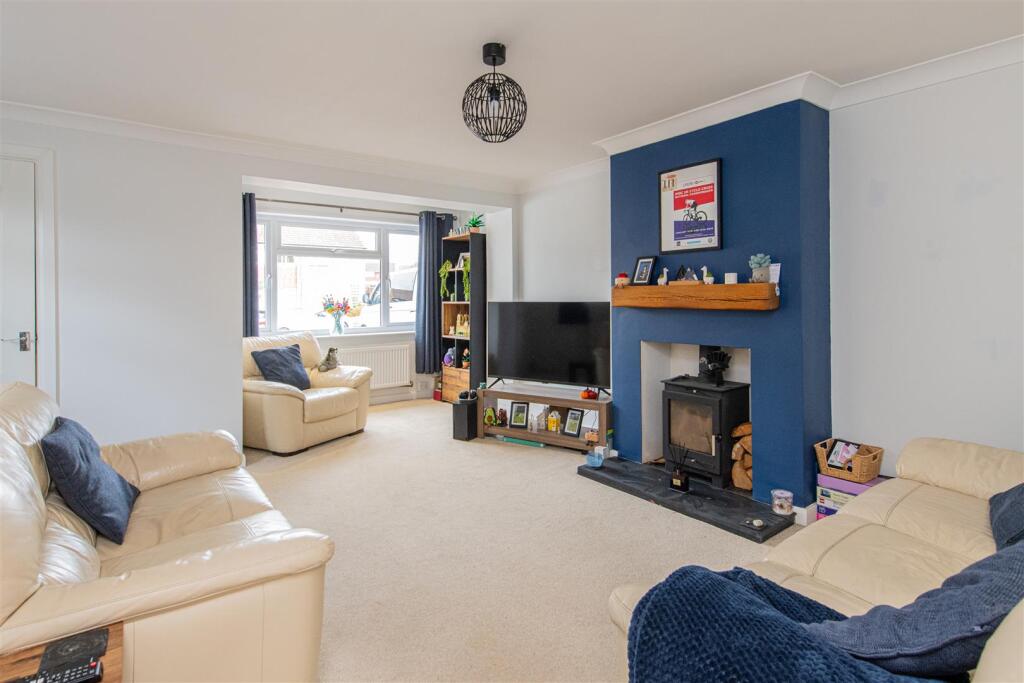 Culloden Drive, Kettering photo 4