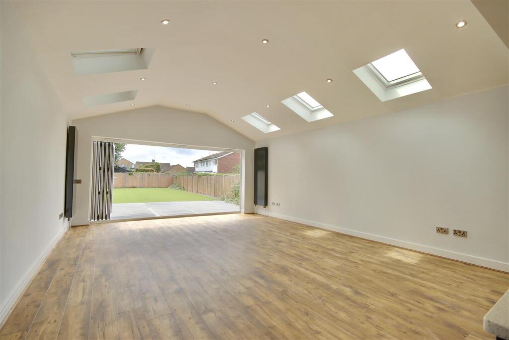 House in Portsmouth - View 4