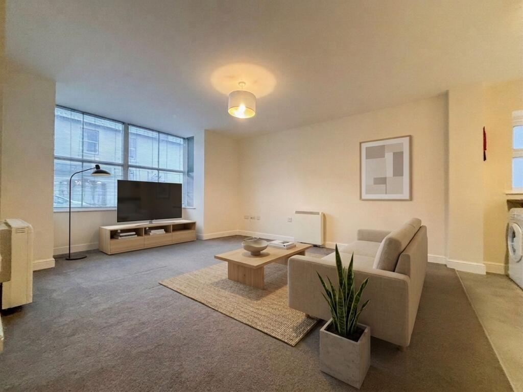 Main image of property: Warwick Road, Kenilworth, CV8