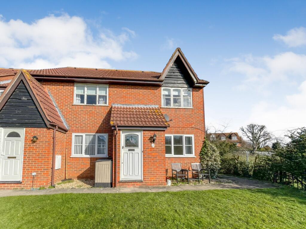 Main image of property: Creasey Close, Hornchurch, Greater London, RM11