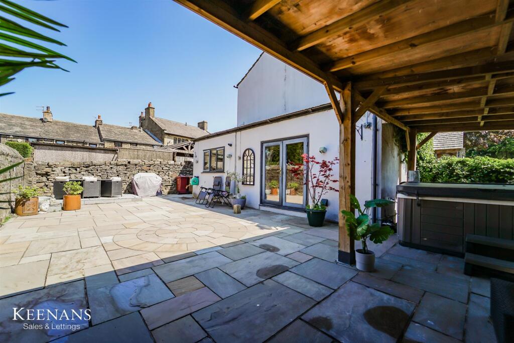 Additional image 3 of Church Square, Worsthorne, Burnley