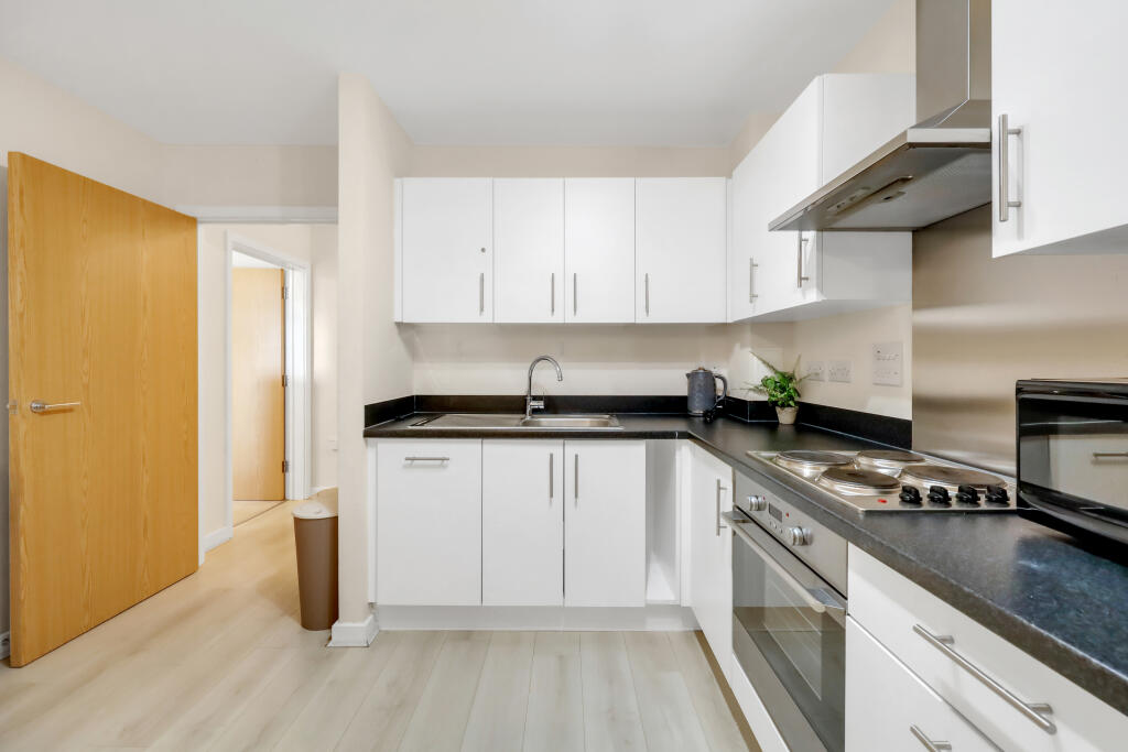 Apartment in London - More