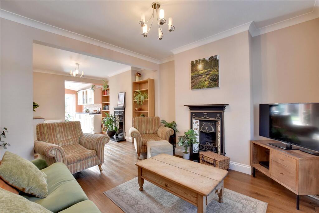 House in London, Blackheath Royal Standard, East Greenwich - More