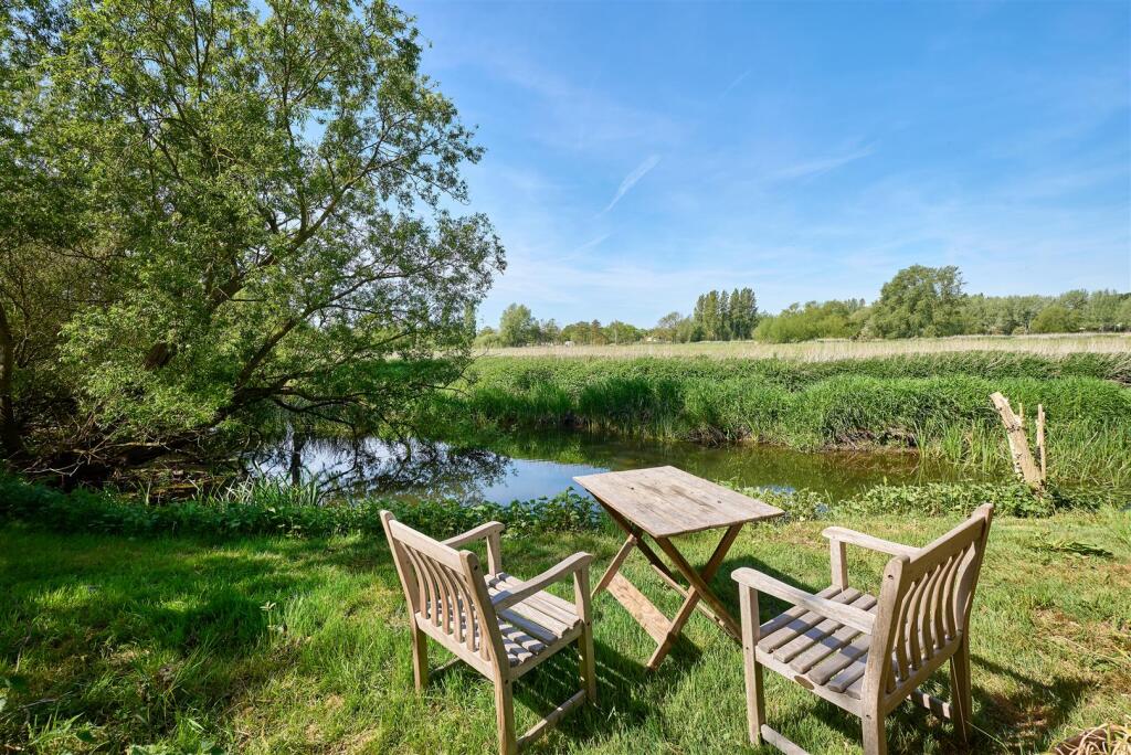 Homersfield, Harleston