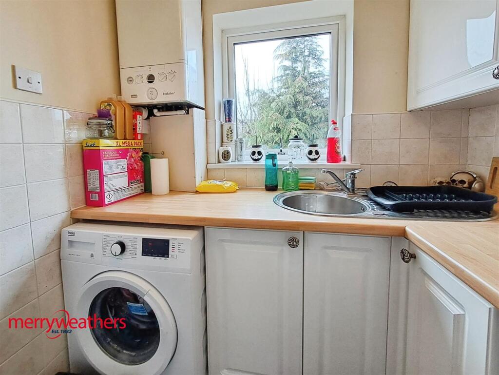 Apartment in Sheffield - View 2