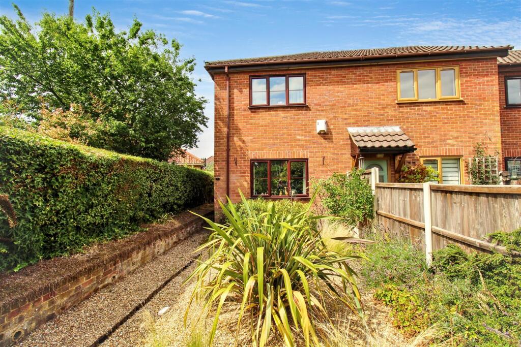 Main image of property: School Court, Felthorpe