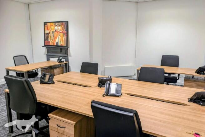 Office: Up to 6 Desks