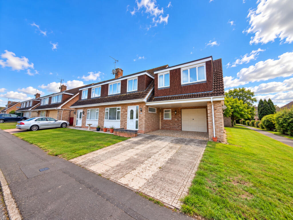 House in Swindon - View 5
