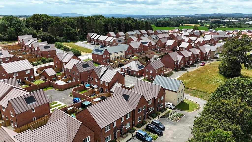 Main image of property: HOPFIELDS,
Leadon Way,
Ledbury,
HR8 2WF