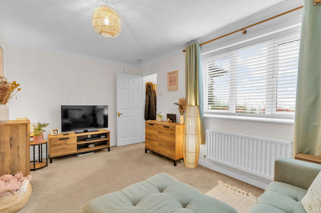 The Poplars, Hassocks, BN6 8PZ photo 4