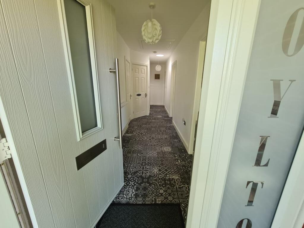 House in East Hampshire, Lindford - View 3