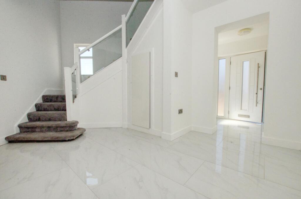 House in Southampton - View 3