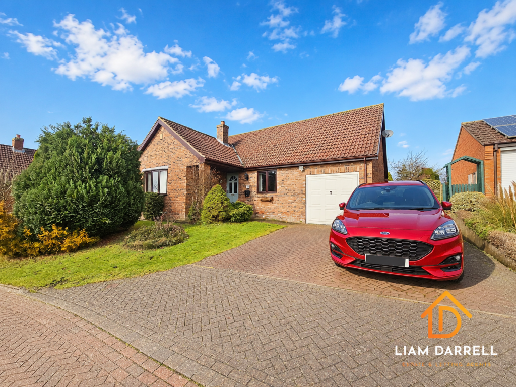 3-bed detached on Meadow Dene, East Ayton, Scarborough, North Yorkshire, £350,000