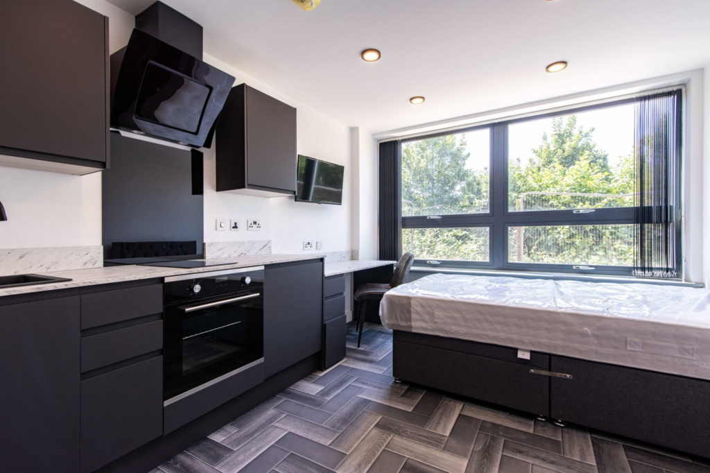 House in Nottingham - View 5
