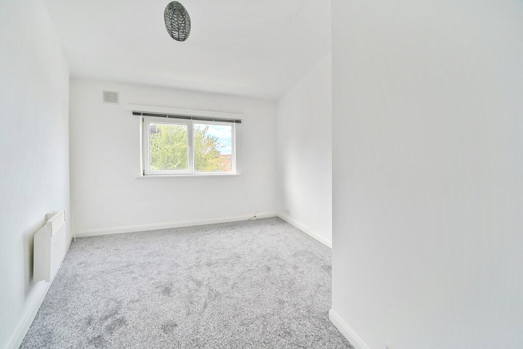 House in London - View 3