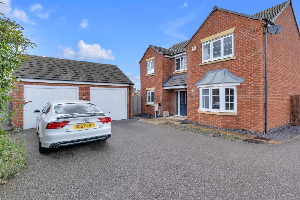 5-bed detached on Dent Drive, Thurmaston, Leicester, £500,000