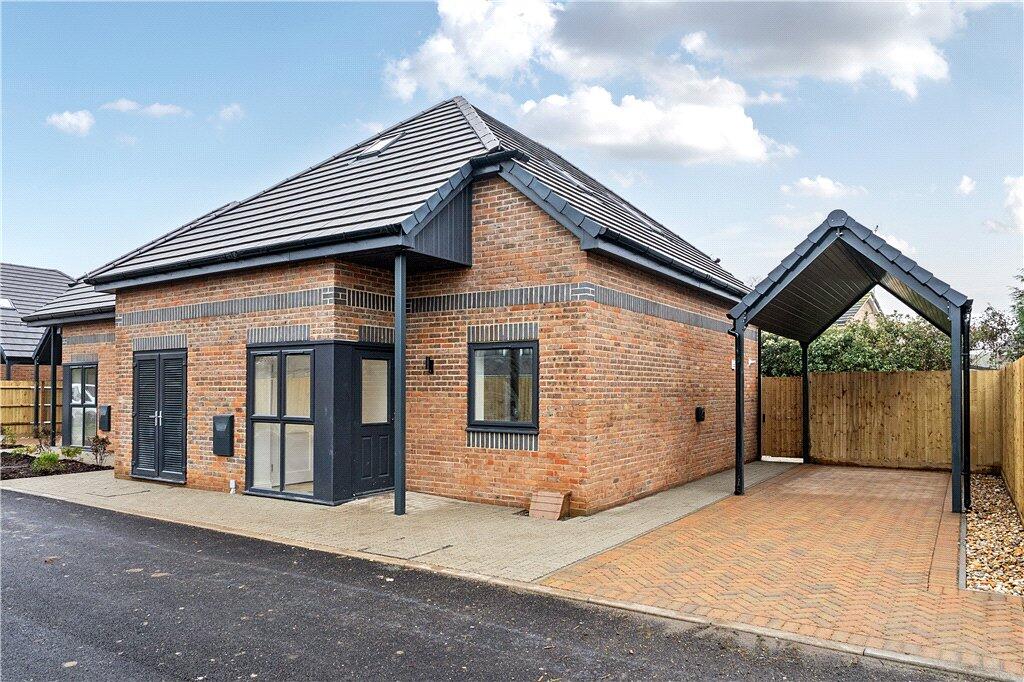 3-bed detached on Botley Road, Romsey, Hampshire, £640,000