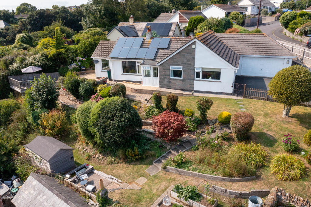 3-bed detached on Charleton Way, West Charleton, £585,000