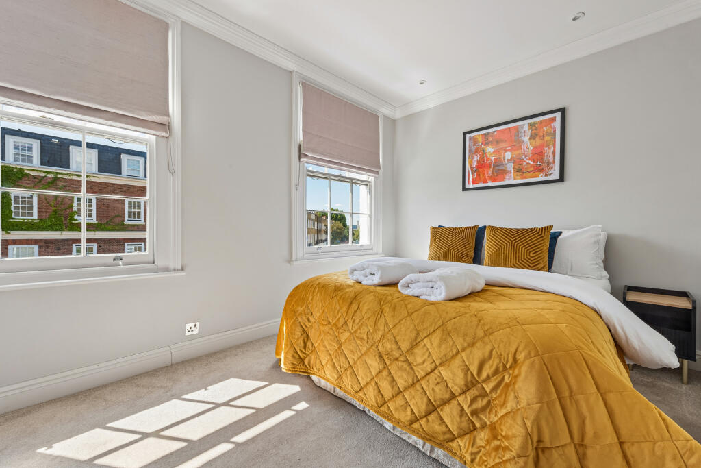Apartment in London - View 5