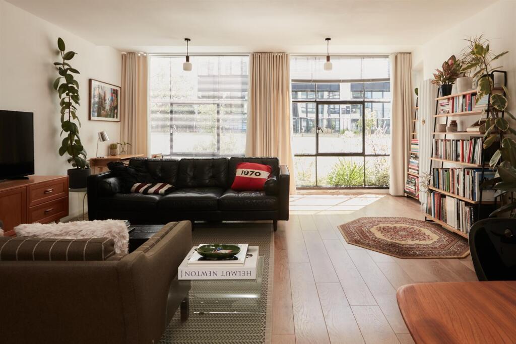 Main image of property: Frobisher Place, Nunhead, SE15