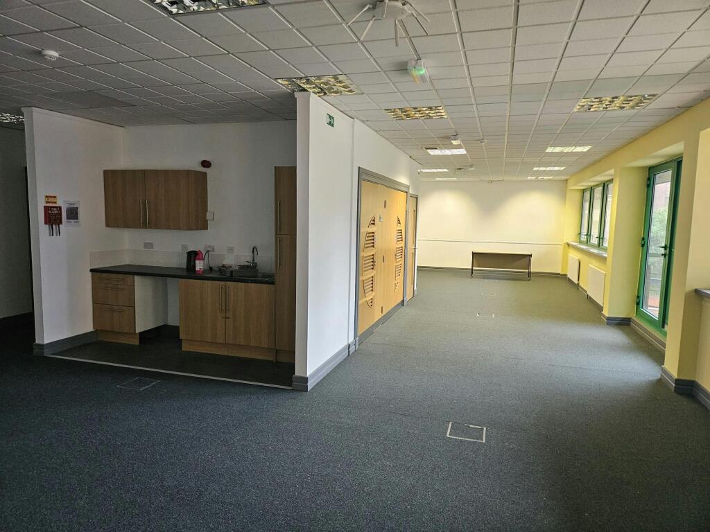 PHOTO 5.jpg