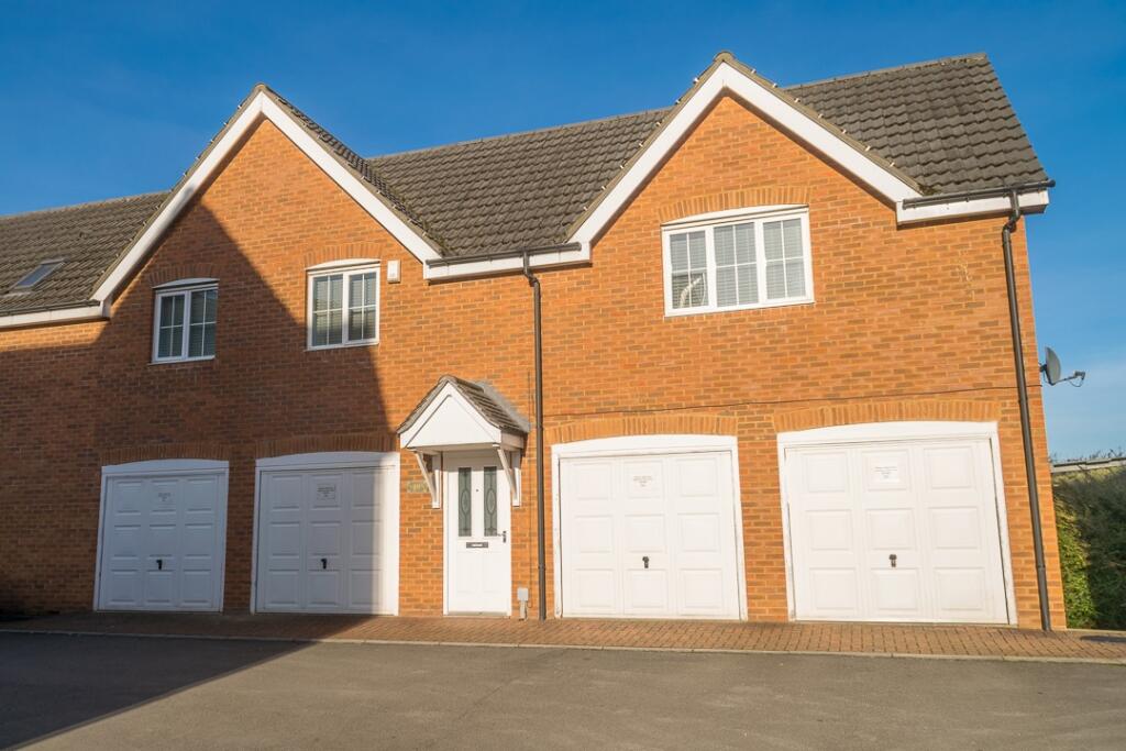 Main image of property: LAPWING VIEW HORBURY