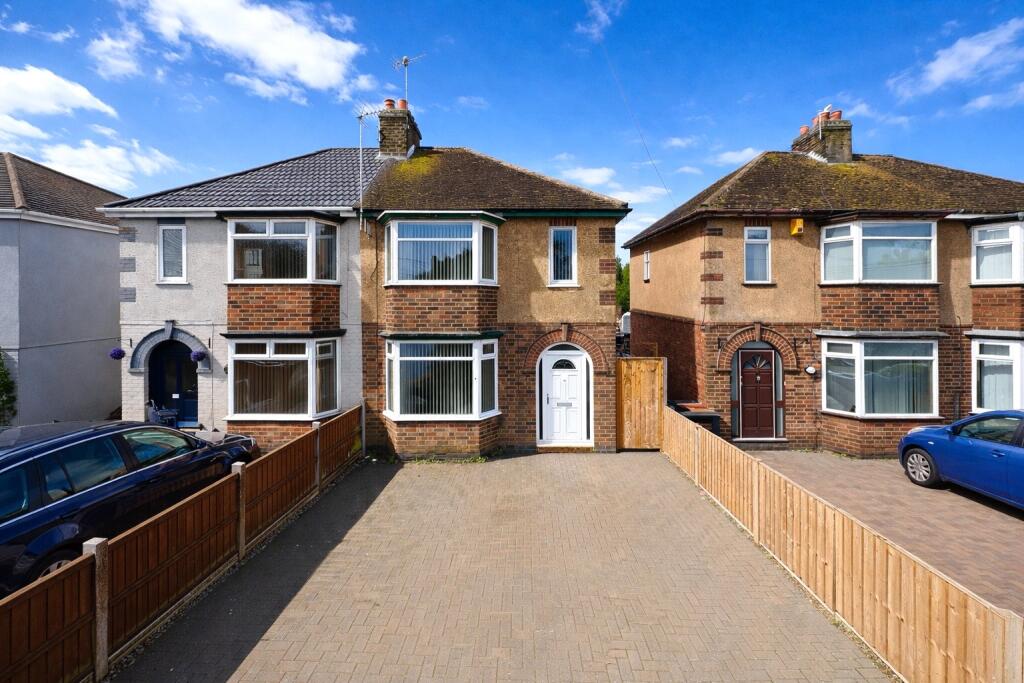 Main image of property: Haunchwood Road, Nuneaton, Warwickshire, CV10