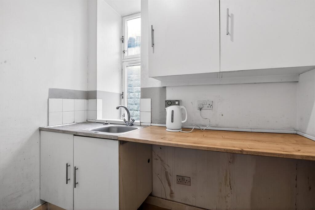 Apartment in Glasgow - View 5