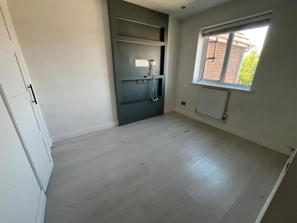 House in Reading, Dee Park - View 4