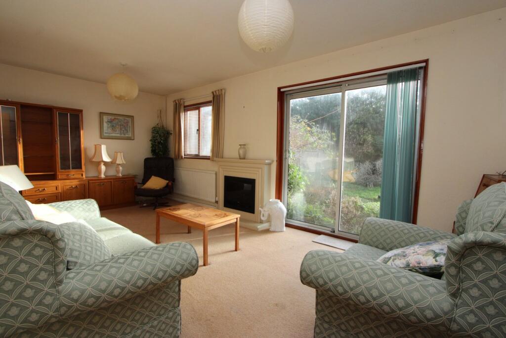 Walshe Avenue, Chipping Sodbury, BS37 - View 3