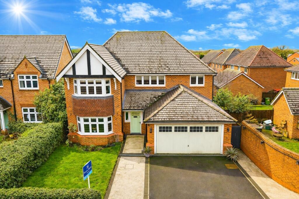32, Kings Meadow photo 4