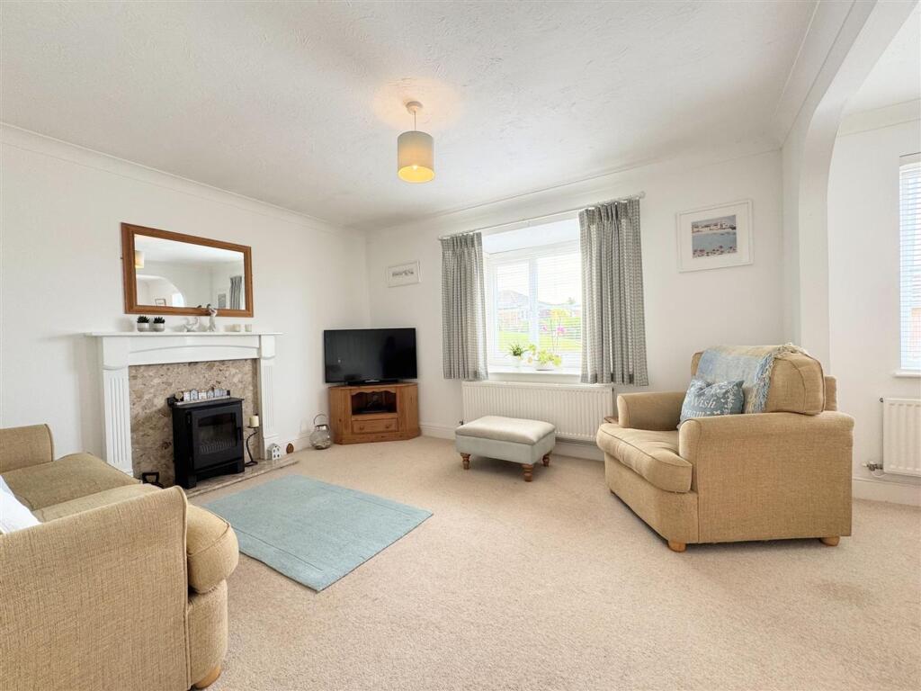House in Truro - View 4