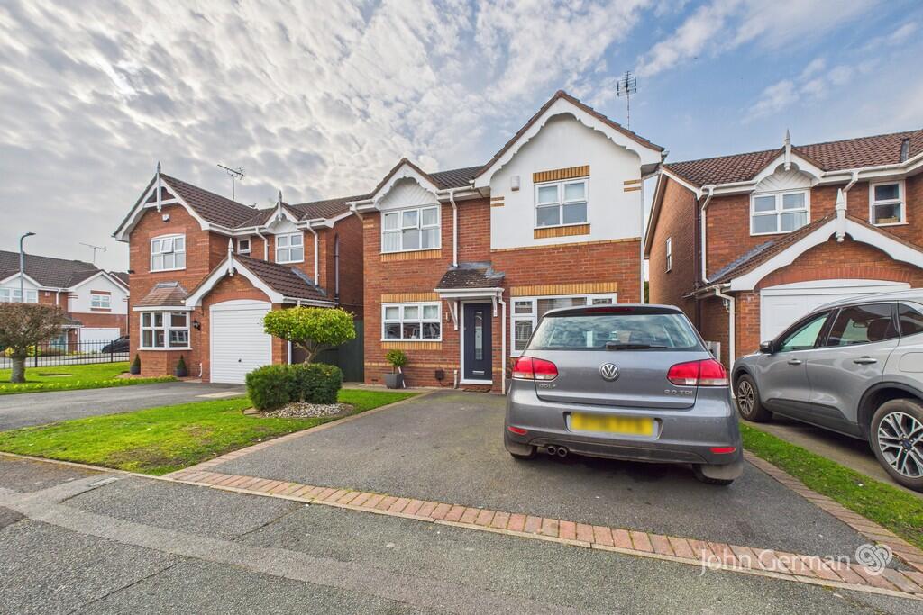 3-bed detached on Wilsford Avenue, Uttoxeter, £310,000