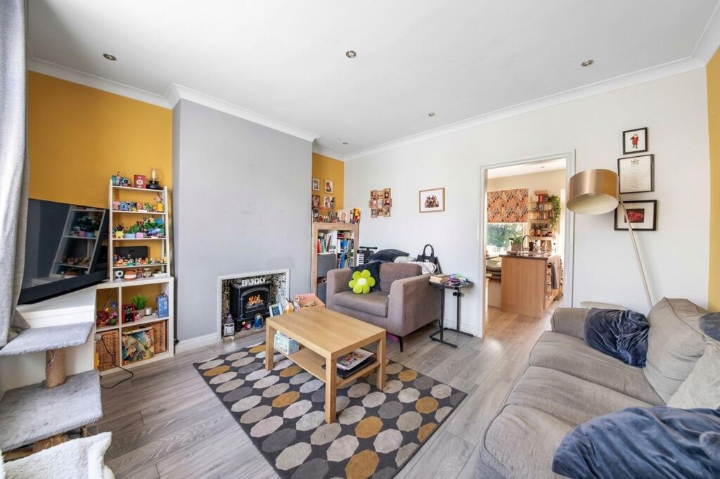 Longfield Avenue, Huddersfield, HD5 photo 4
