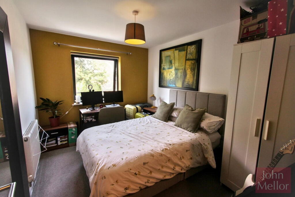 Apartment in Stockport - More