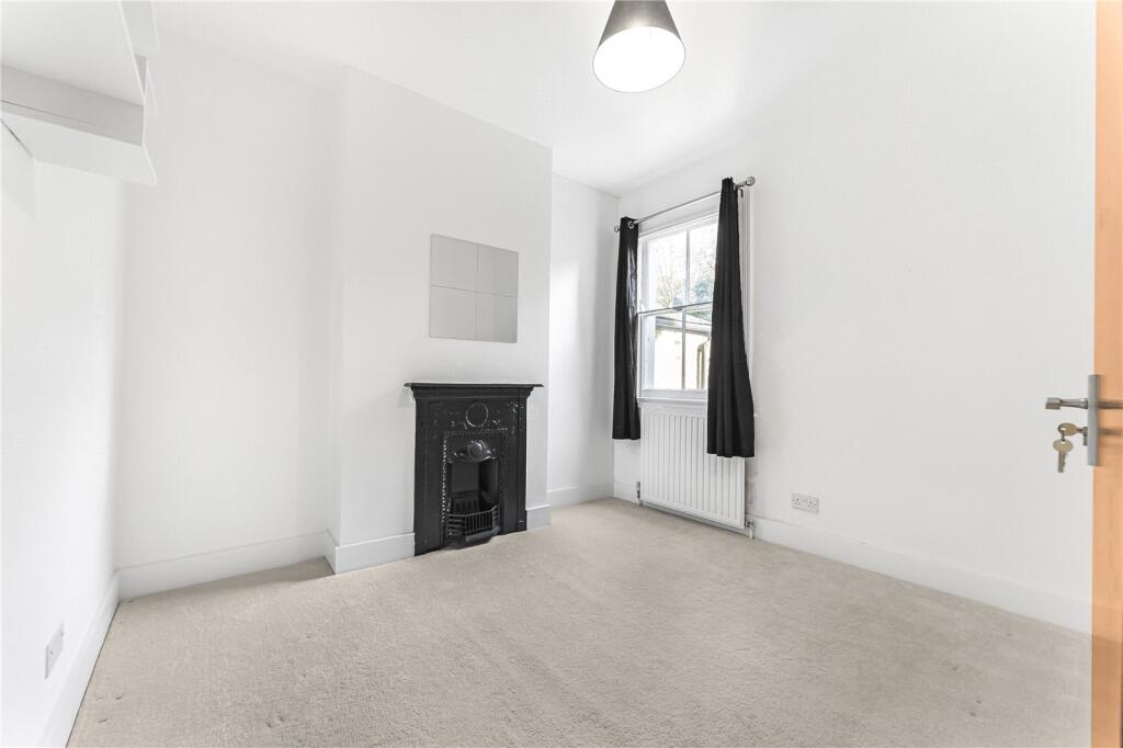 4 bedroom terraced house for rent