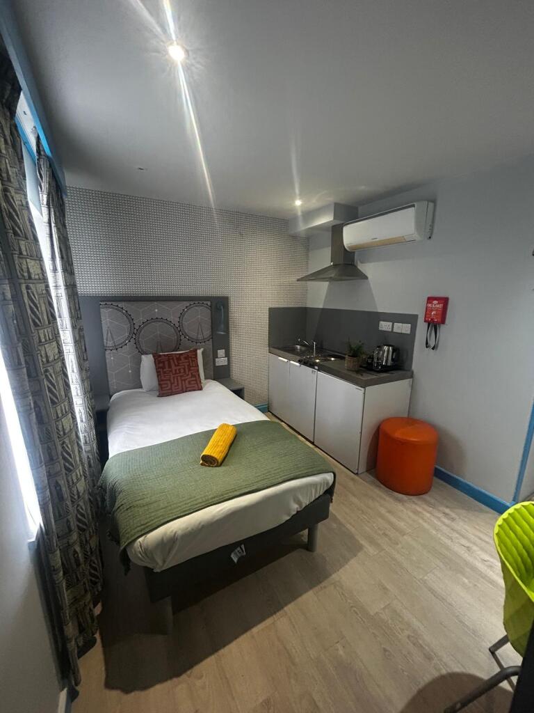 Main image of property: London Road, Thornton Heath, CR7