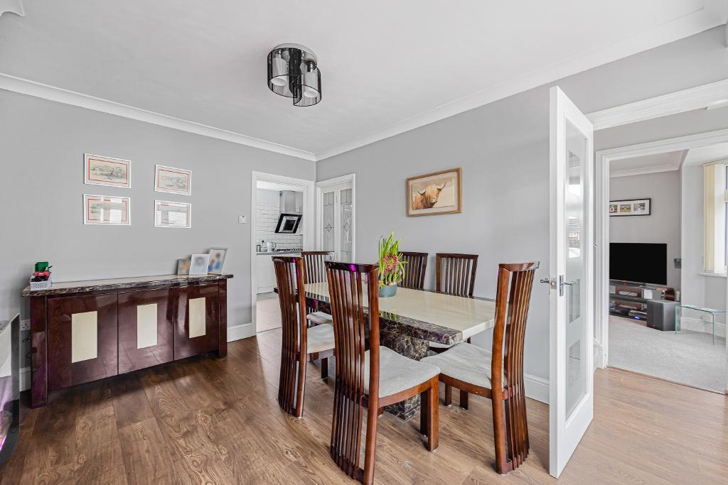 House in Gloucester - View 5